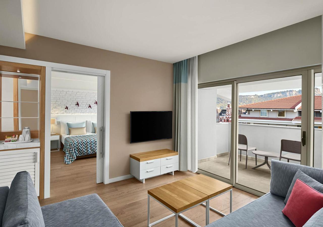 Hotel Akra